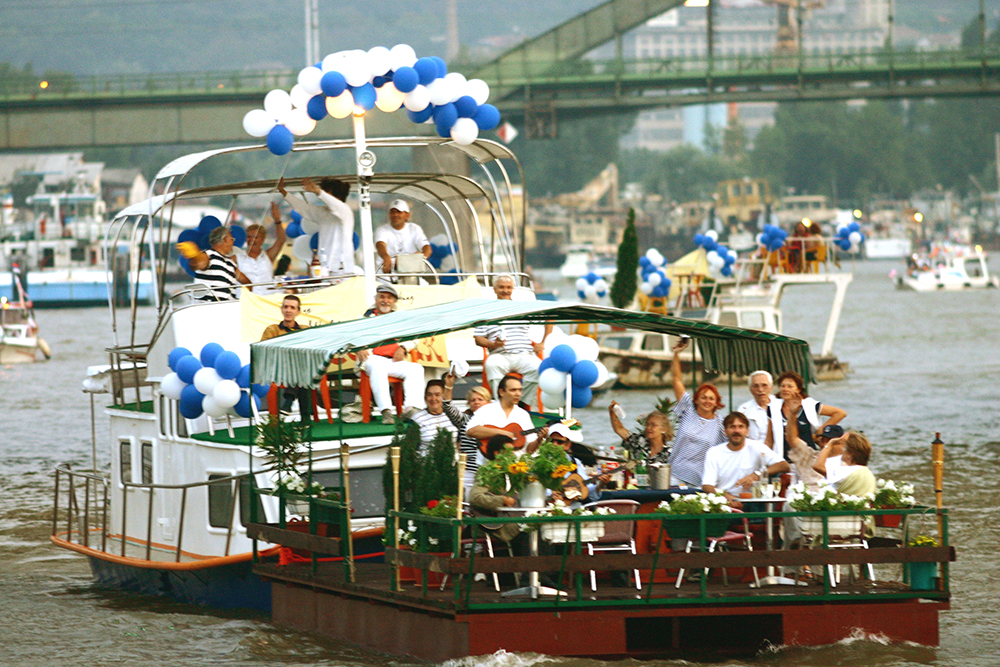 boat-carnival-31